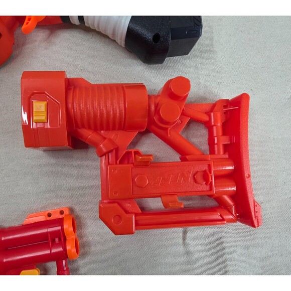 Nerf Zombie Strike Survival System Scravenger Blaster – Accessories Included - Picture 9 of 13